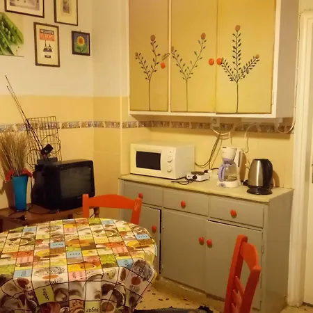Hostel House *